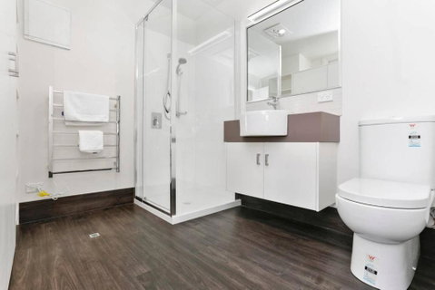 Port Central No 2 - Accommodation Gladstone 2