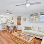 Rainbow Breezes 4 Rainbow Beach Townhouse With Breath Taking Ocean Views To Fraser Island - Accommodation Gladstone 0