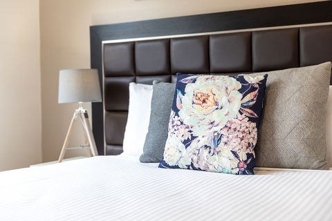 Urban Rest - Banq - Accommodation Gladstone 1