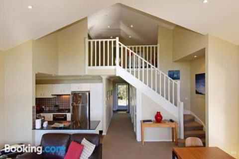Hillcrest Spectacular Views! - Accommodation Gladstone 1