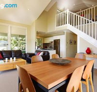 Hillcrest Spectacular views - Accommodation Gladstone