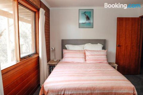 Banksia Beach House - Accommodation Gladstone 2