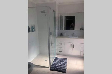 The Baltimore Family Home Getaway - Accommodation Gladstone 1