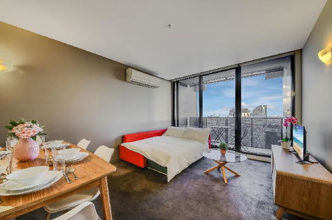 A Modern 2BR CBD Apt City Views FREE Parking - Accommodation Gladstone 3