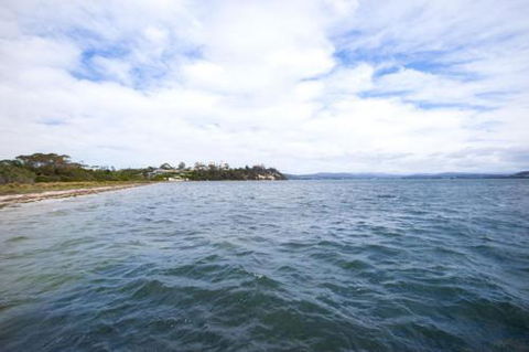 St Helens On The Bay Apartments - Accommodation Gladstone 1