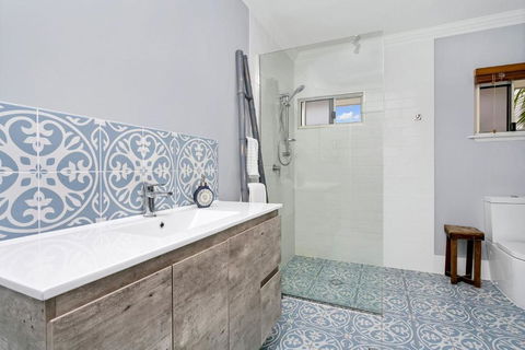 Lilyfield Apartments Two Bedroom Apartment - Accommodation Gladstone 5