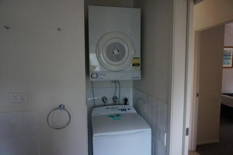 Baden 80 Rainbow Shores Air Conditioned Unit Top Floor Walk To Beach - Accommodation Gladstone 2