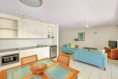 Baden 61 Rainbow Shores Air Conditioned Unit Walk To Beach Pool Tennis Court - Accommodation Gladstone 0