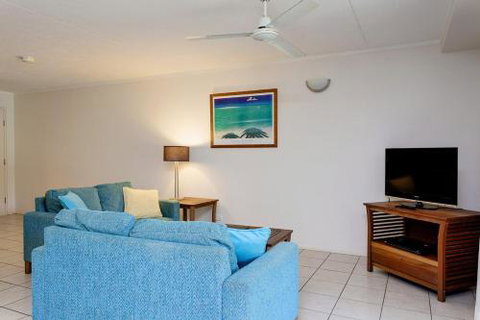 Baden 74 Rainbow Shores Top Floor Air Conditioned Unit Walk To Beach - Accommodation Gladstone 6