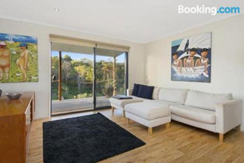 A One One Two At Island Beach - Accommodation Gladstone 1