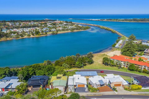 Shawhaven - Accommodation Gladstone 1