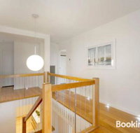 Anchor Beachfront Retreat - Accommodation Gladstone