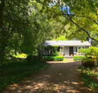 Mirriyindi Unique Berrima escape for 9 in the Southern Highlands 4pm check out Sundays - Accommodation Gladstone