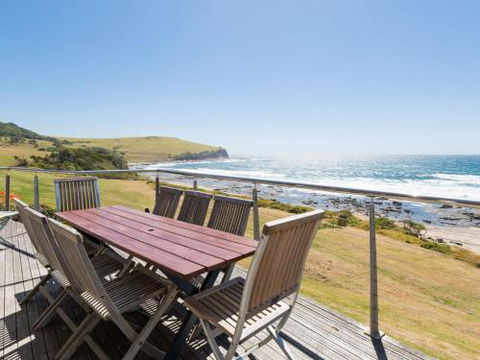 PENZANCE Gerroa Beachfront To Shelley Beach & 4pm Check Out Sundays - Accommodation Gladstone 4