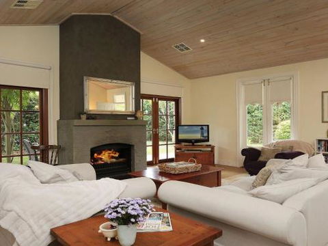 Rose Cottage Bowral Southern Highlands - Accommodation Gladstone 2