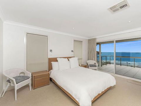 VIEWTOPIA Gerroa 4pm Check Out Sundays - Accommodation Gladstone 2