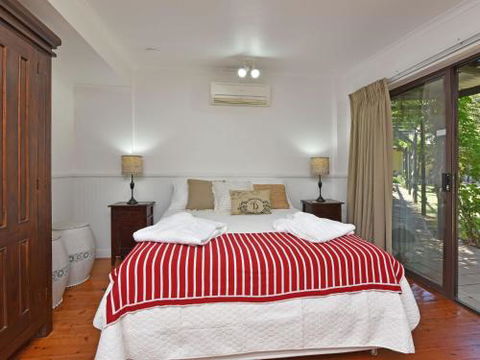 Olive Grove Studio 1 - Accommodation Gladstone 4