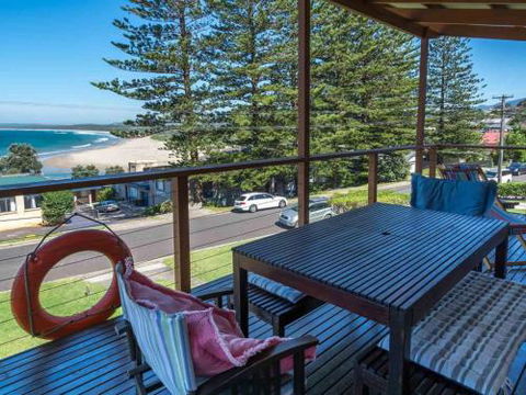 CARMELONE Gerroa 4pm Check Out On Sundays - Accommodation Gladstone 0