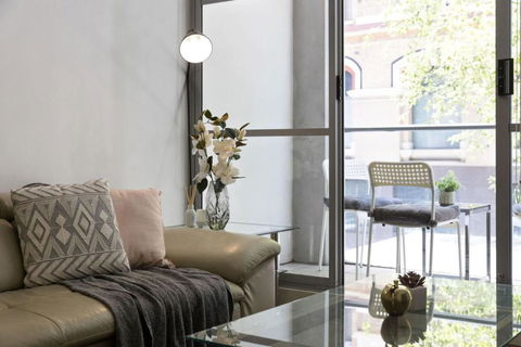 A Cozy & Modern Studio Next To Darling Harbour - Accommodation Gladstone 3