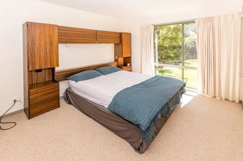 Sixteen Ash Ave Sandy Point - Accommodation Gladstone 6