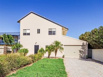 Tranquility - Accommodation Gladstone 0