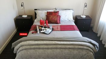 Mt Cooper Inn - Accommodation Gladstone 0