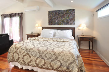 Araluen Lodge & Villas - Accommodation Gladstone 3