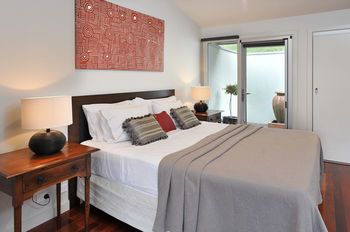 Araluen Lodge & Villas - Accommodation Gladstone 2
