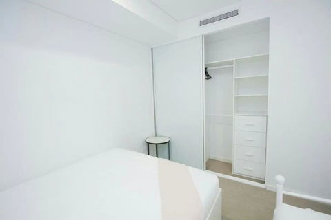 B03-darling Harbour 1 BDR APT - Accommodation Gladstone 4
