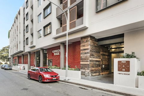 E10 Darling Harbour 2 BDR APT - Accommodation Gladstone 1