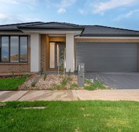 Resortstyle 4BR House With Parkingwerribee - Accommodation Gladstone