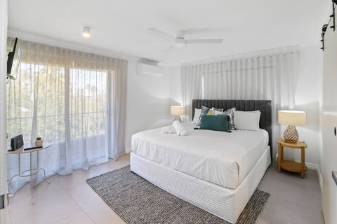 Oceanside Apartment - LAMER9 - Accommodation Gladstone 4