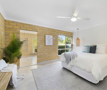 BEACHSIDE HIDEAWAY BONNY HILLS - Accommodation Gladstone 1