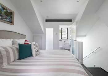 Stunning Executive Home In Glebe - Accommodation Gladstone 1