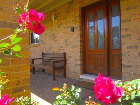 BAROONA By THE BEACH - Accommodation Gladstone 1
