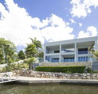 Gold Coast Luxury Waterfront House - Accommodation Gladstone