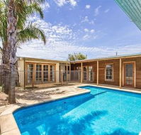 Hidden Oasis - Accommodation Gladstone