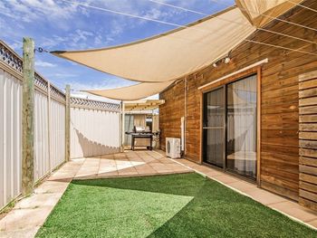 Hidden Oasis - Accommodation Gladstone 2