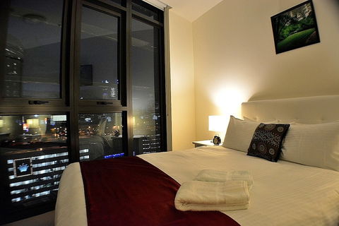 Royal Stays Apartments Southbank - Accommodation Gladstone 0