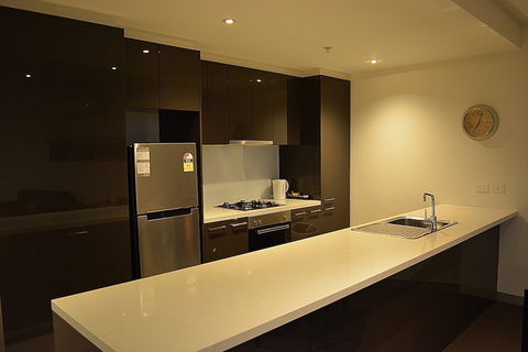 Royal Stays Apartments Southbank - Accommodation Gladstone 5