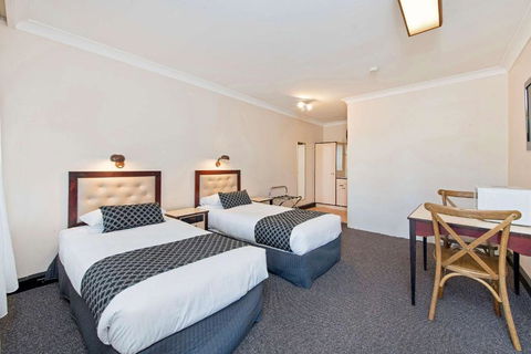 Econo Lodge Savannah Park Tamworth - Accommodation Gladstone 6