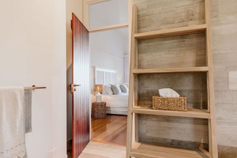 Waterfront - Accommodation Gladstone 5