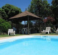 Golden Chain Wine Village Motor Inn - Accommodation Gladstone