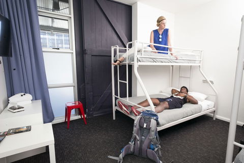 Sydney Railway Square YHA - Hostel - Accommodation Gladstone 5