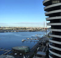 Apartments Melbourne Domain - New Quay Docklands - Accommodation Gladstone
