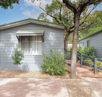 Adelaide Caravan Park - Accommodation Gladstone