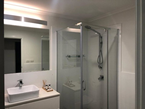 Beach & Bay Holiday House - Accommodation Gladstone 1