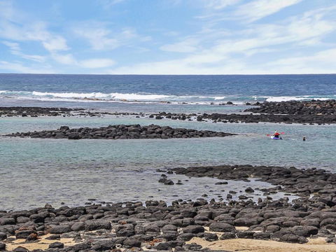 Swimmers Rest - Uninterrupted Panoramic Ocean Views - 1 Bedroom - Accommodation Gladstone 4