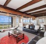 Swimmers Rest - uninterrupted panoramic ocean views - 1 Bedroom - Accommodation Gladstone