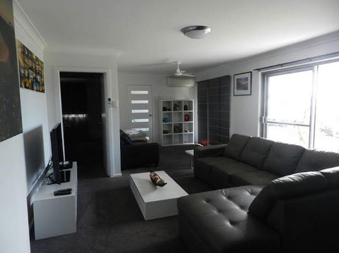 Yamba Norfolk Motel - Accommodation Gladstone 1